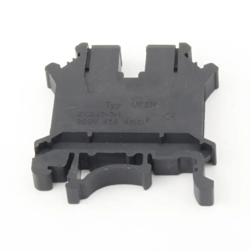 Blok Terminal Kereta Api Din 5N UK